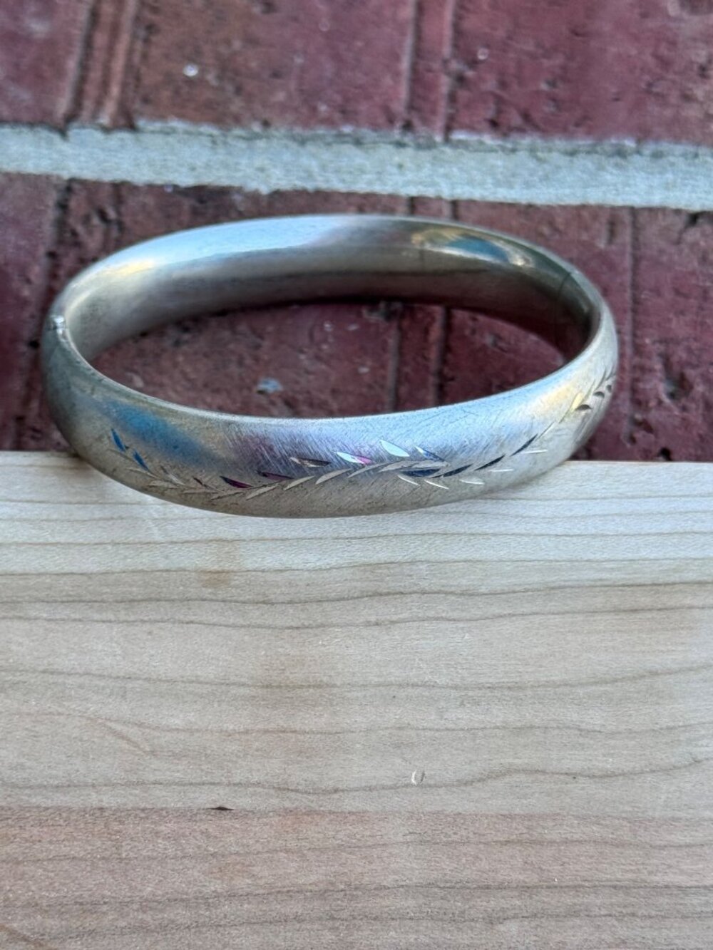 Vintage Sterling Silver Hinged Bangle Bracelet Engraved Leaf Design 7.25” 24.94g - Picture 2 of 7